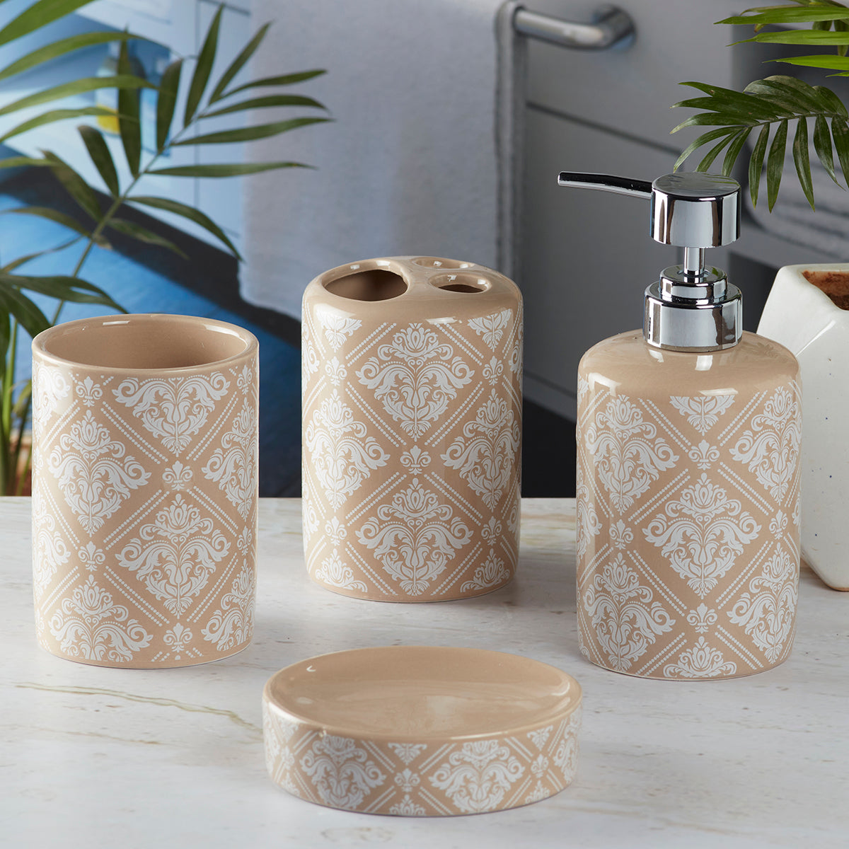 Ceramic Bathroom Accessories Set of 4 Bath Set with Soap Dispenser (9753)