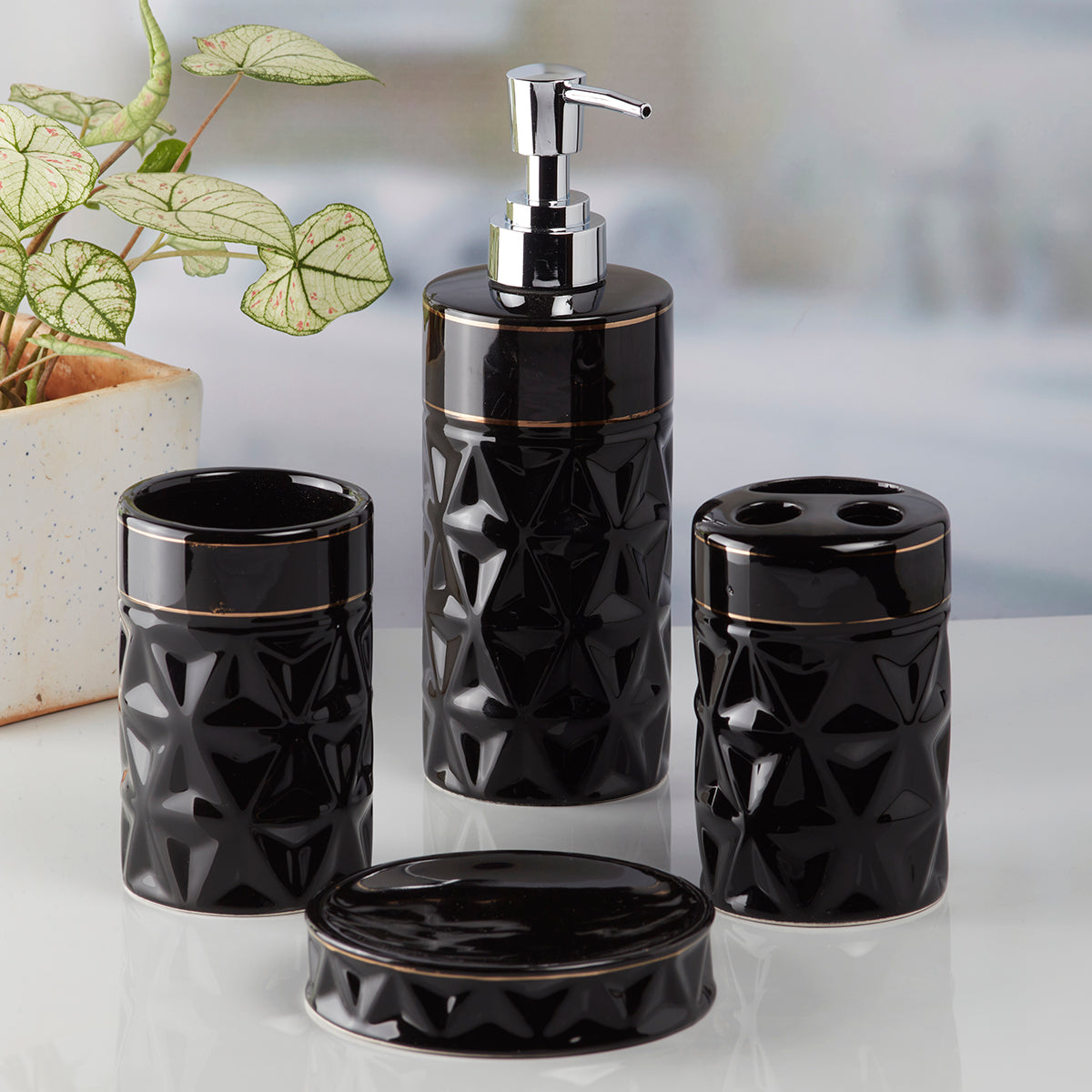 Ceramic Bathroom Accessories Set of 4 Bath Set with Soap Dispenser (9848)