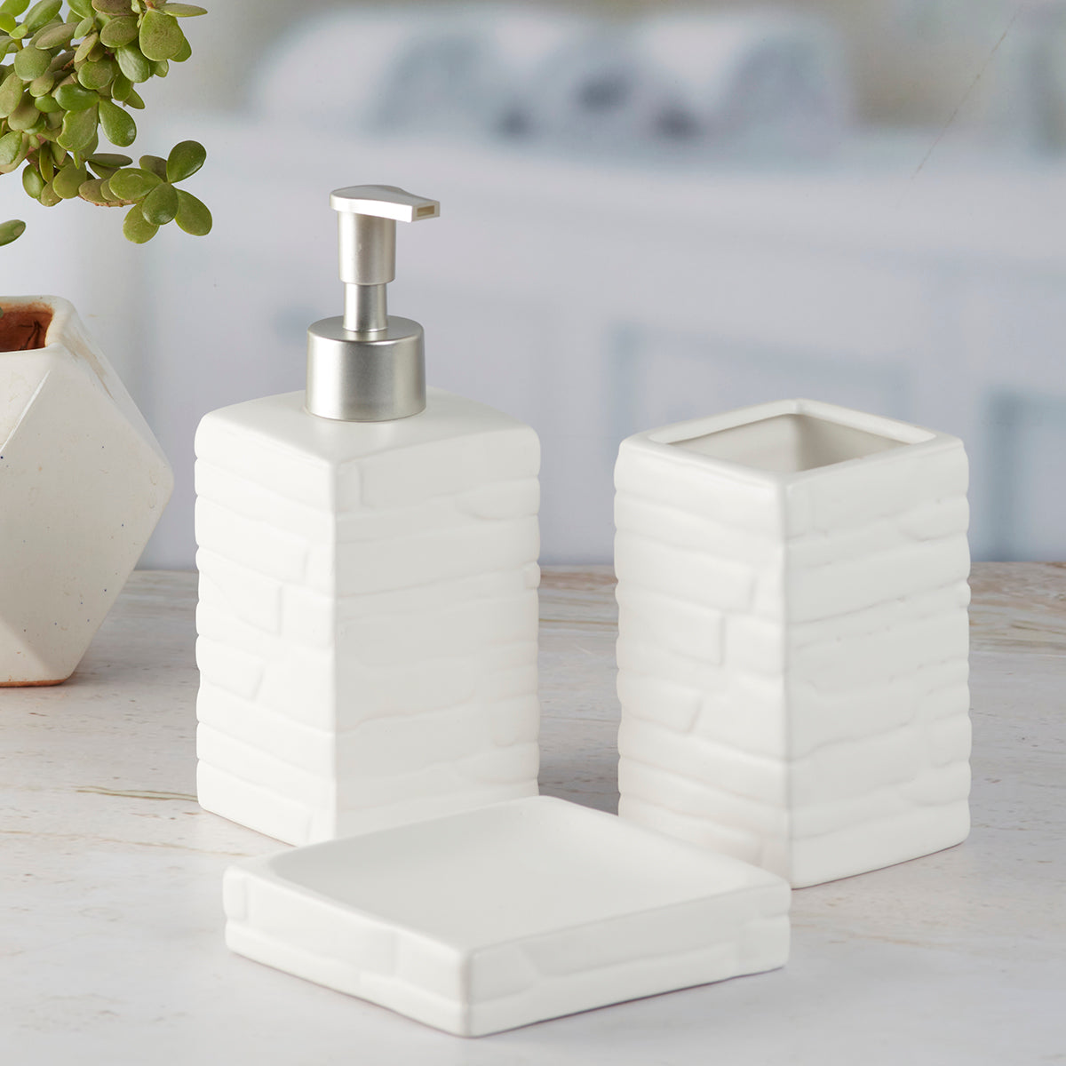 Ceramic Bathroom Accessories Set of 3 Bath Set with Soap Dispenser (9869)