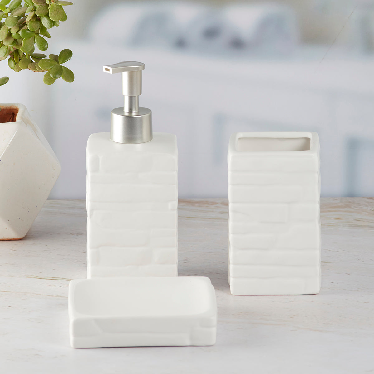 Ceramic Bathroom Accessories Set of 3 Bath Set with Soap Dispenser (9882)