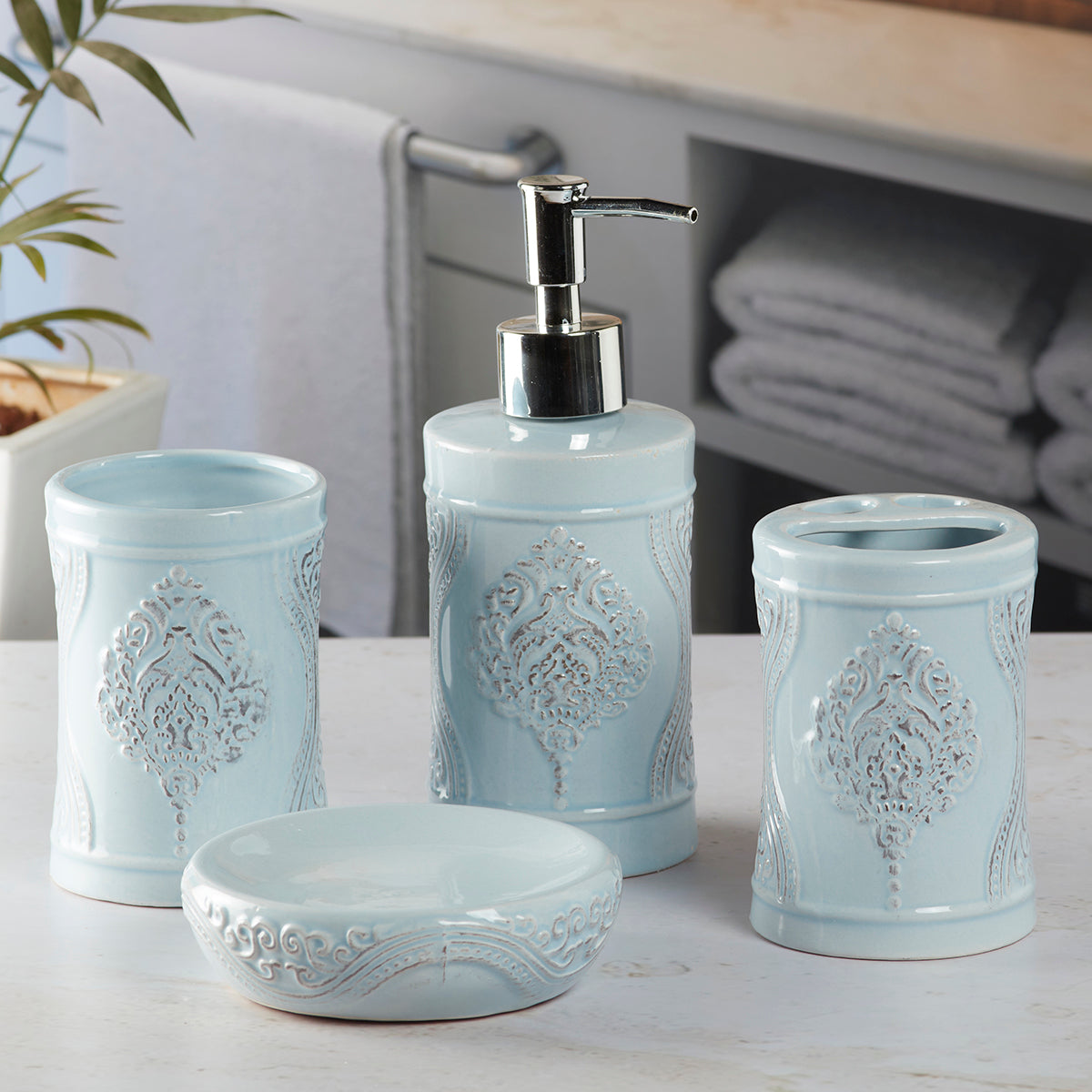 Ceramic Bathroom Accessories Set of 4 Bath Set with Soap Dispenser (9874)