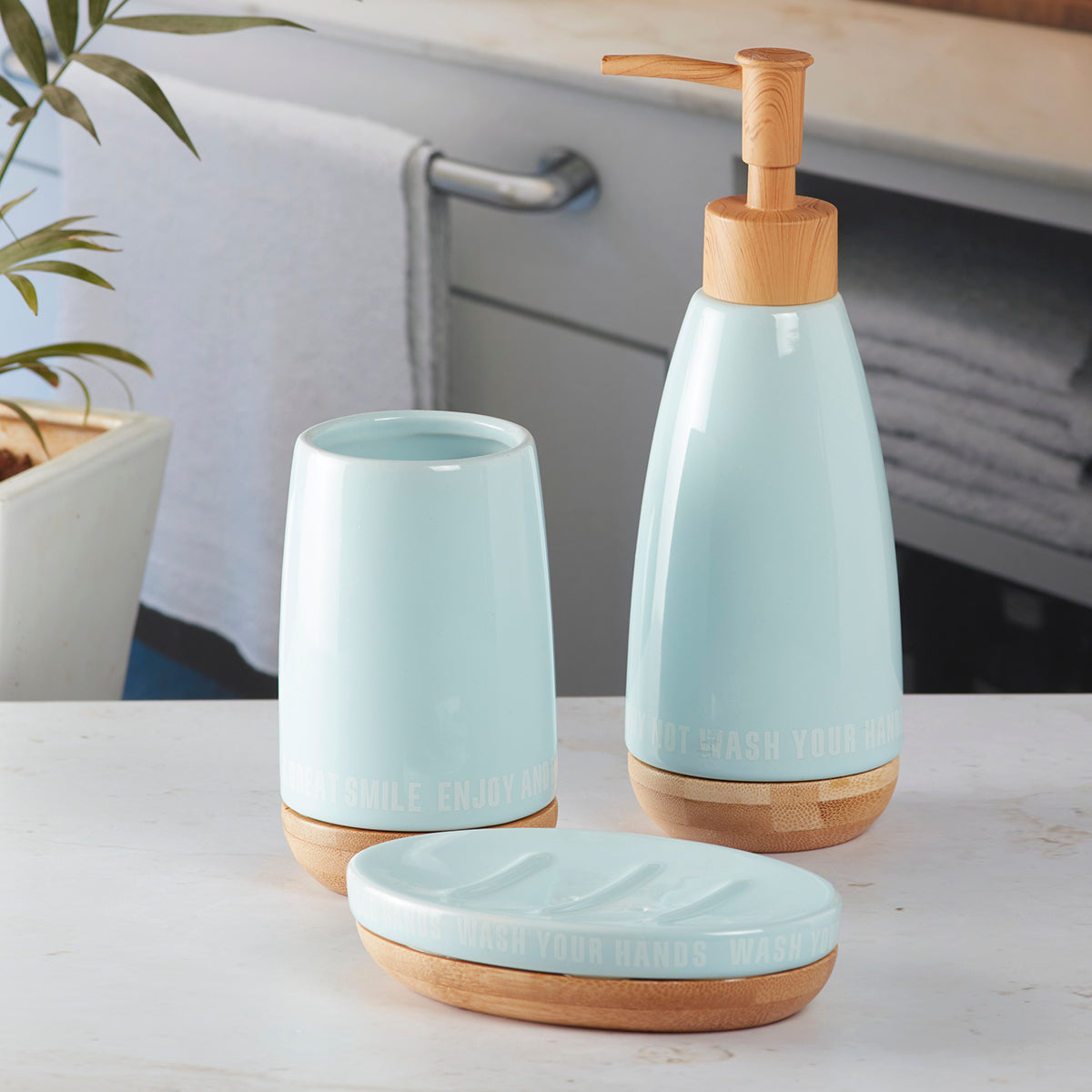 Ceramic Bathroom Accessories Set of 3 Bath Set with Soap Dispenser (9884)