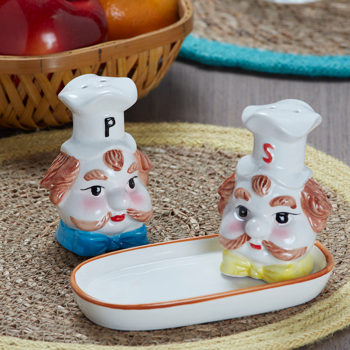 Ceramic Salt Pepper Container Set with tray for Dining Table (9974)