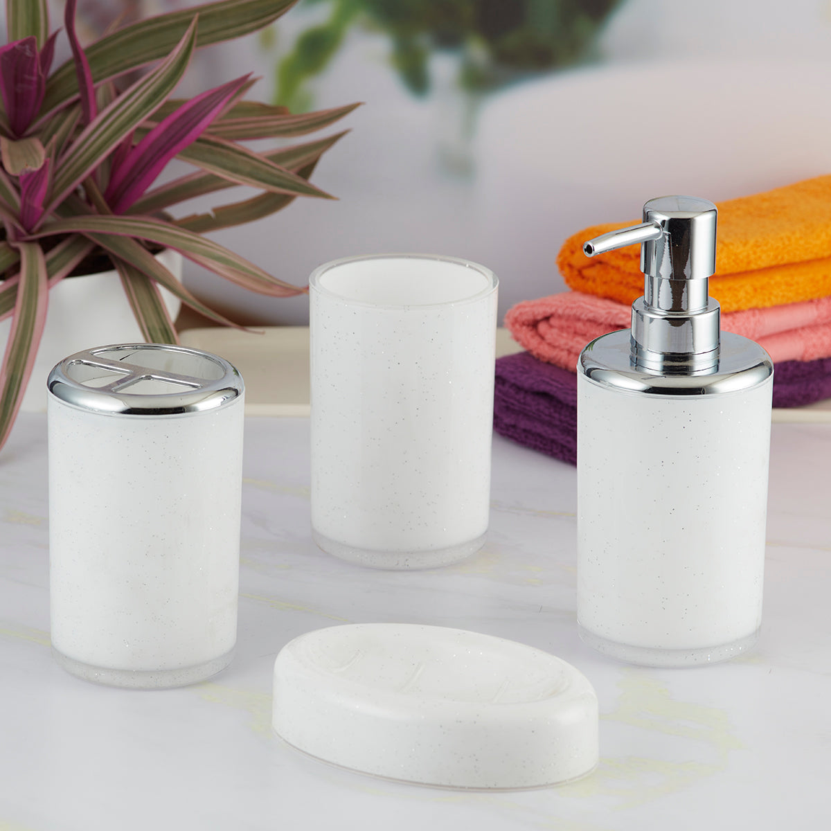 Acrylic Bathroom Accessories Set of 4 Bath Set with Soap Dispenser (10050)