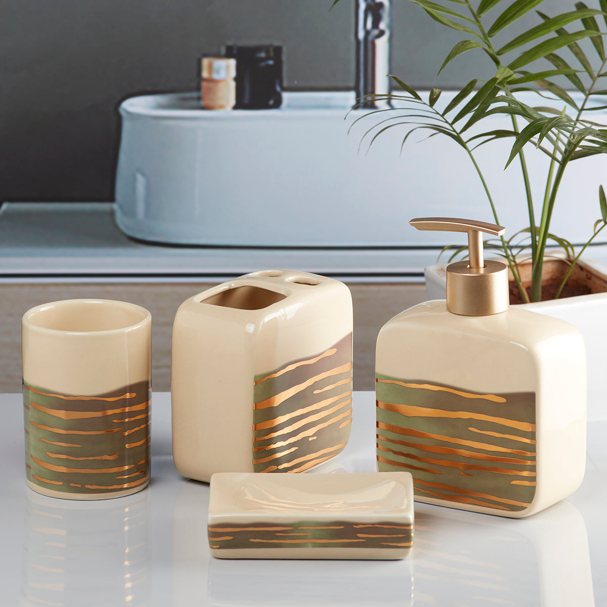Ceramic Bathroom Accessories Set of 4 Bath Set with Soap Dispenser (10075)