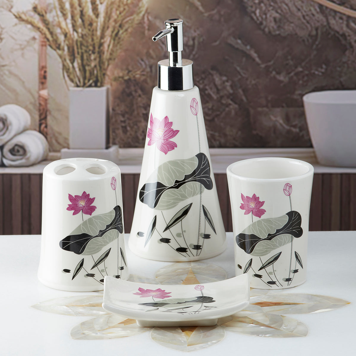Ceramic Bathroom Accessories Set of 4 Bath Set with Soap Dispenser (10116)