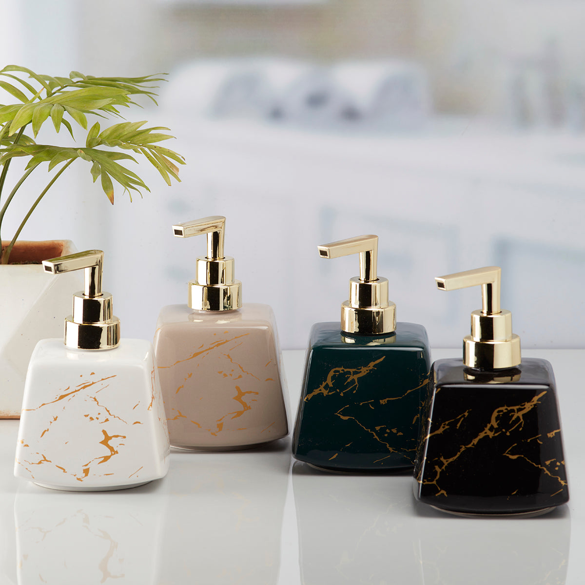 Ceramic Soap Dispenser handwash Pump for Bathroom, Set of 1, White/Gold (10154)