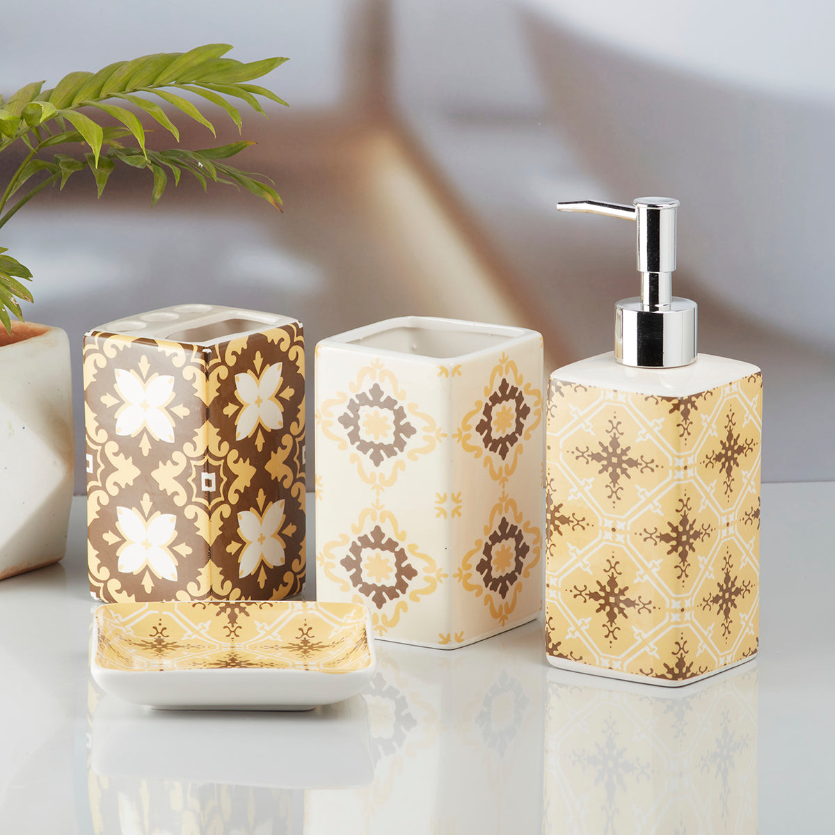 Ceramic Bathroom Accessories Set of 4 Bath Set with Soap Dispenser (10176)