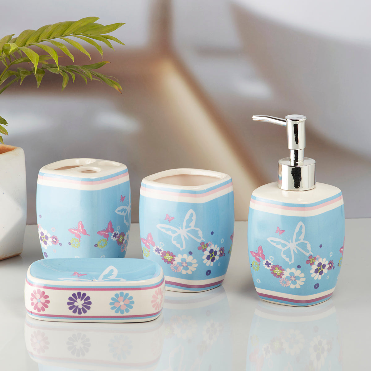 Ceramic Bathroom Accessories Set of 4 Bath Set with Soap Dispenser (10215)