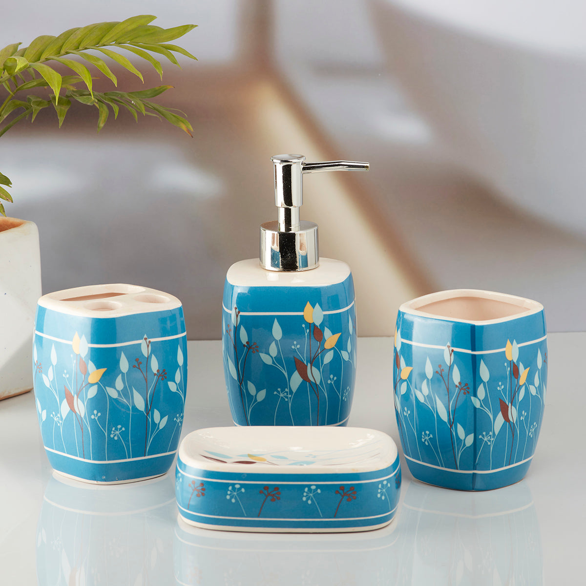Ceramic Bathroom Accessories Set of 4 Bath Set with Soap Dispenser (10216)