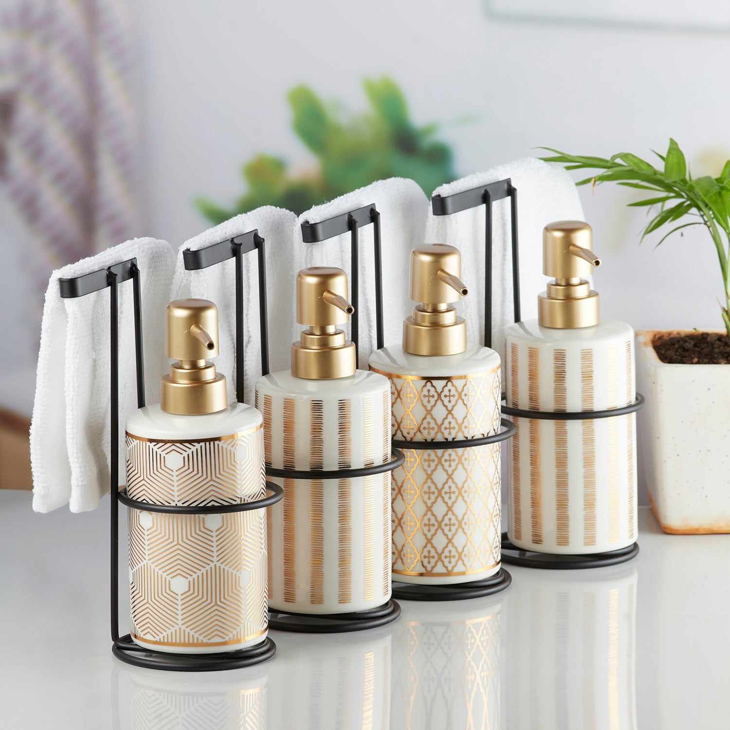 Ceramic Soap Dispenser handwash Pump for Bathroom, Set of 1, White/Gold (10295)