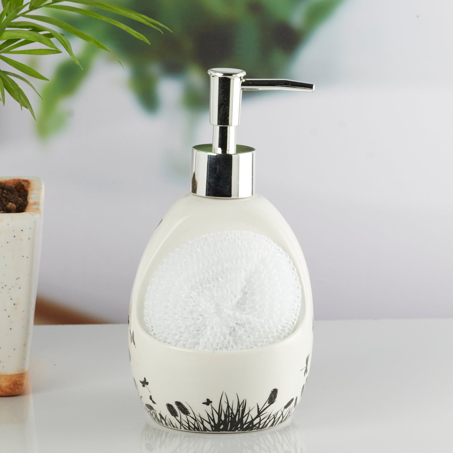 Ceramic Soap Dispenser handwash Pump for Bathroom, Set of 1, White/Black (10301)