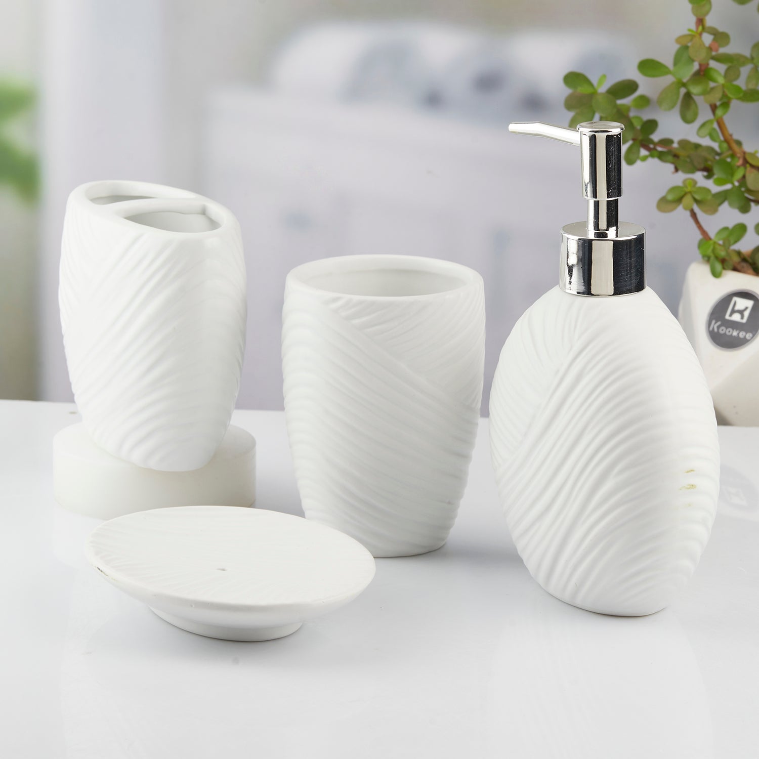 Ceramic Bathroom Set of 4 with Soap Dispenser (10431)